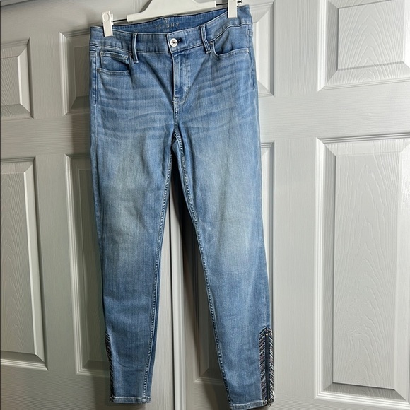 WHBM The Skinny Ankle Mid Rise Light Blue 6 - Picture 1 of 8